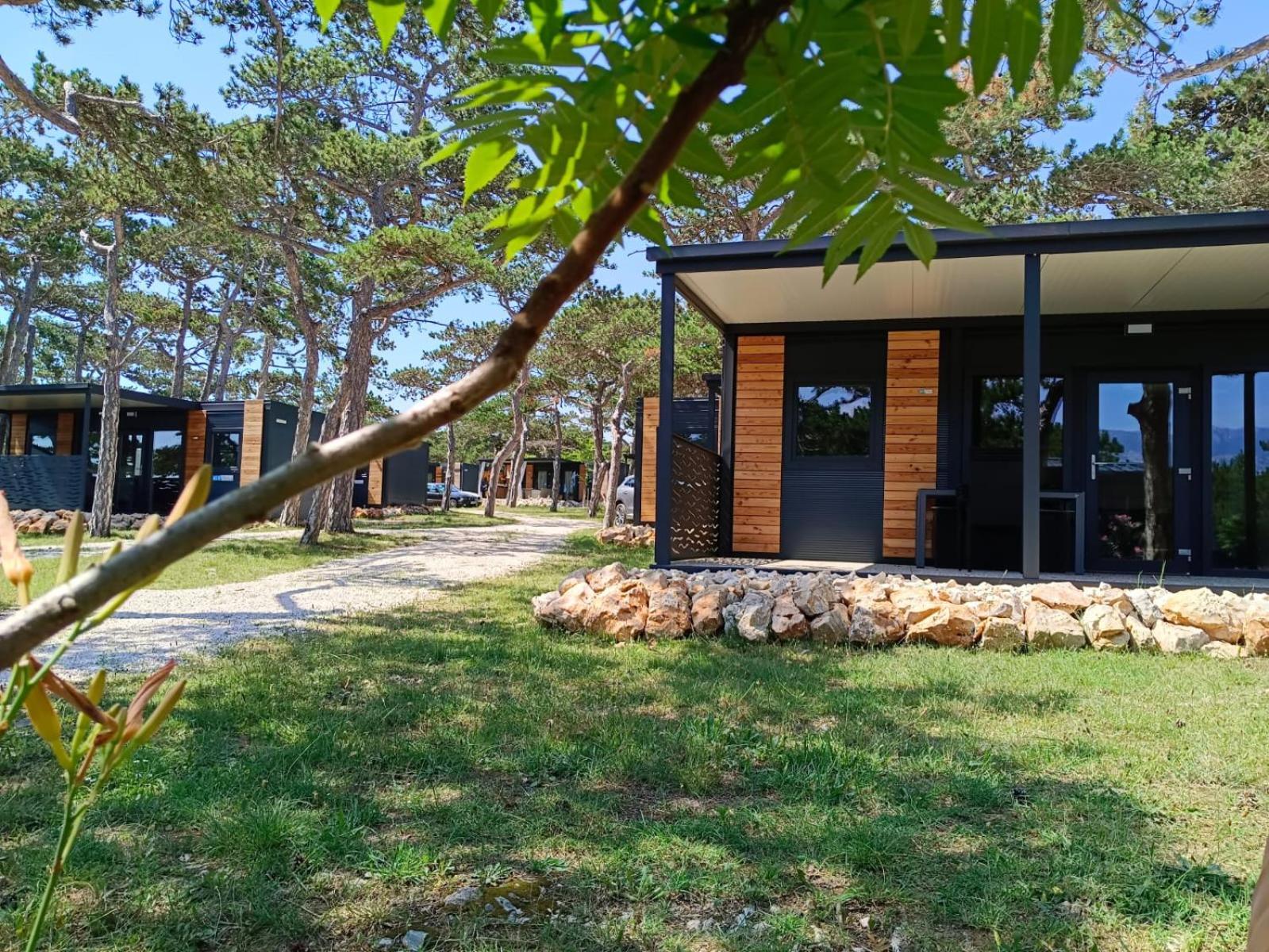 فندق Camping Planik Ražanac المظهر الخارجي الصورة